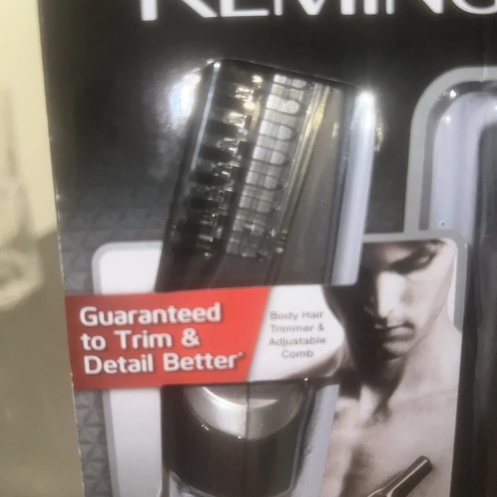 Remington Men's Head to Toe 12 Trimming Lengths Rechargeable Grooming Kit PG517